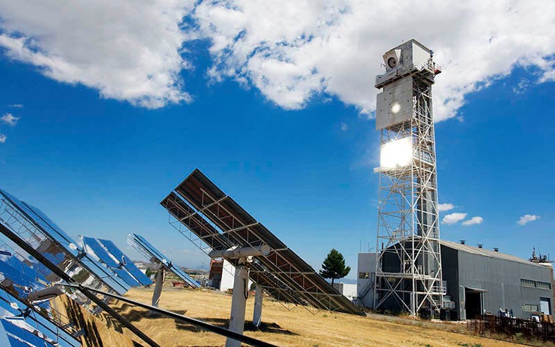 efficient-solar-thermal-hydrogen-split-thermochemically-from-water