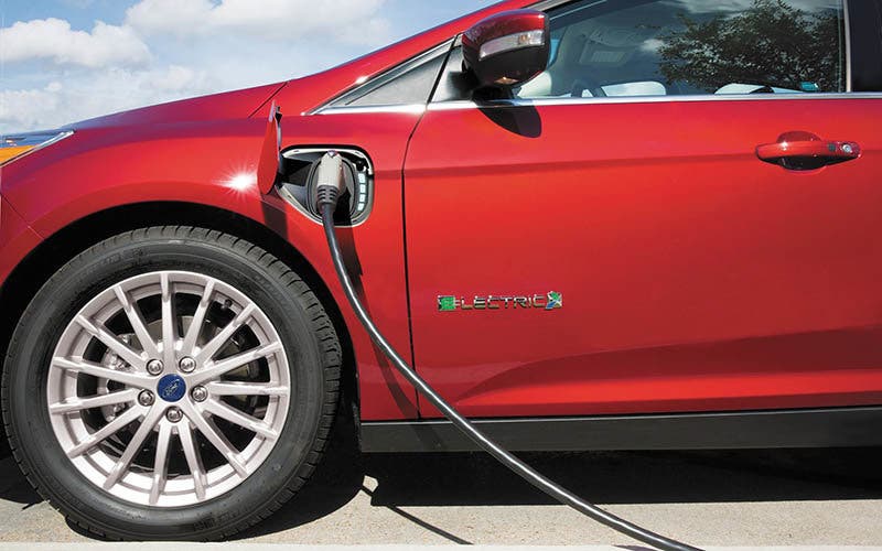 pge-ayudas-coche-electrico-movea