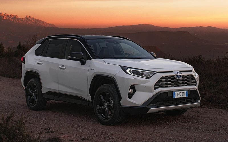 Suzuki tendrá una versión del RAV4 Hybrid.