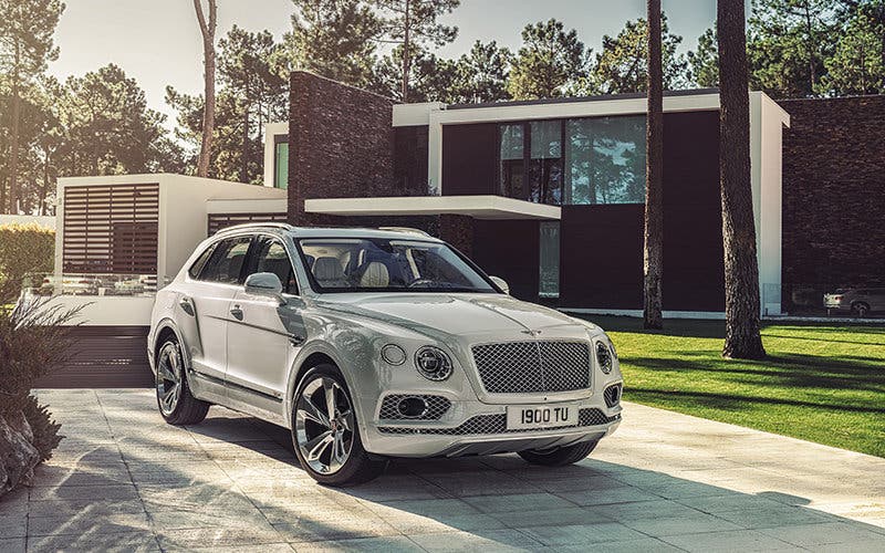 Bentley Bentayga Hybrid - 05