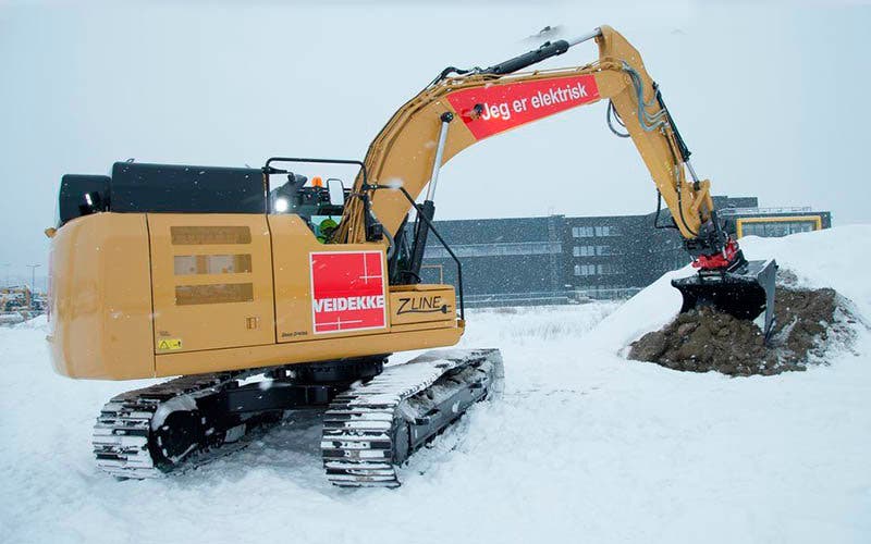 Caterpillar presenta la primera excavadora eléctrica de orugas de 26 toneladas. Fotos de Ole Henrik Johansen-Tek.no