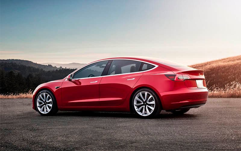 El Tesla Model 3 ya está en Europa