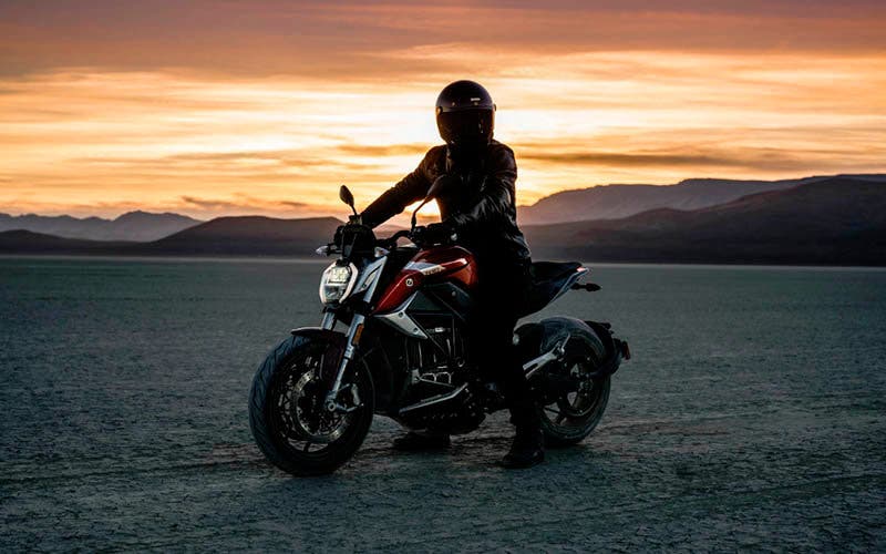 Zero presenta oficialmente la SR F, su motocicleta eléctrica más potente