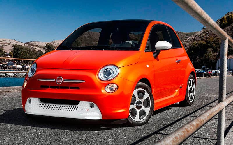 El Fiat 500e recibirá una renovación completa en 2020 y será la única variante de la gama