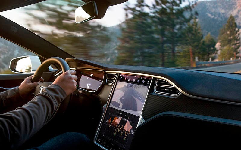 Tesla presenta una patente para implementar limpiaparabrisas electromagnéticos en sus coches eléctricos