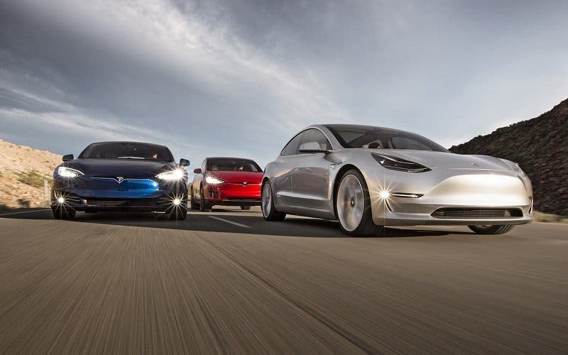gama-tesla-model-3_model-s_model-x-movimiento_portada