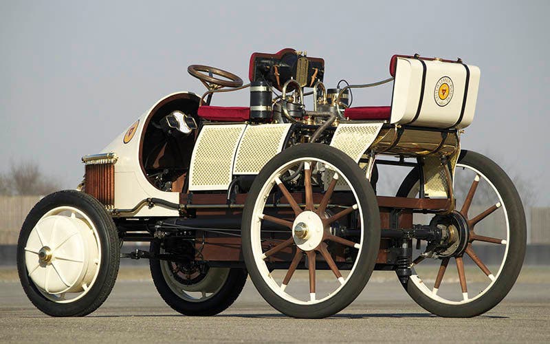Lohner-Porsche Mixte-Wagen o Mixte-Hybrid de Retromobil
