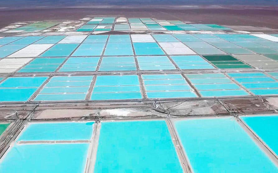 Extracción de litio en una mina de Chile