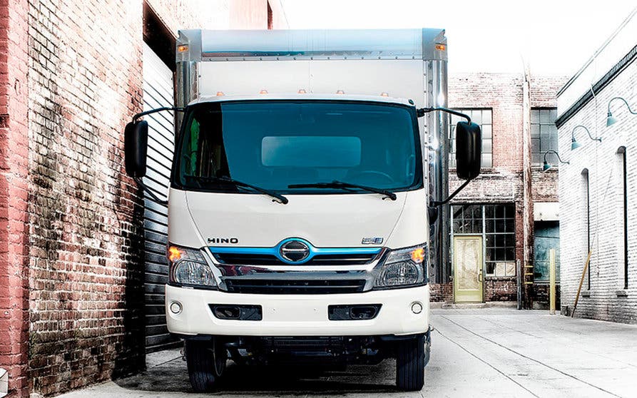 Asociación Hino y BYD vehículos eléctricos comerciales
