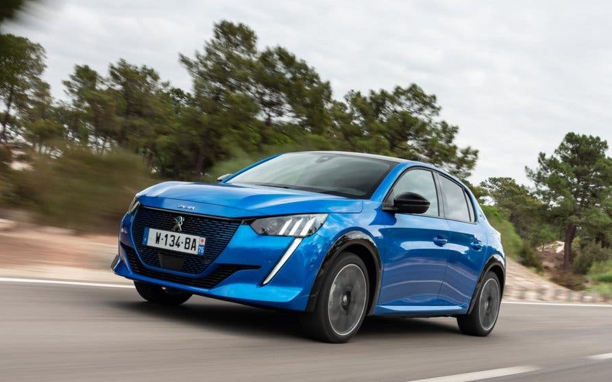 Peugeot-e-208-electrico-01