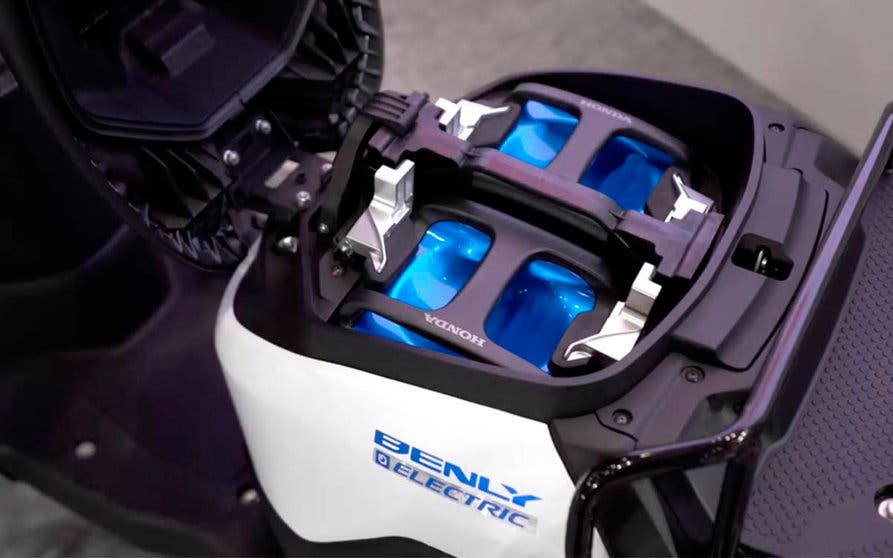 Baterías intercambiables el scooter eléctrico Honda PCX