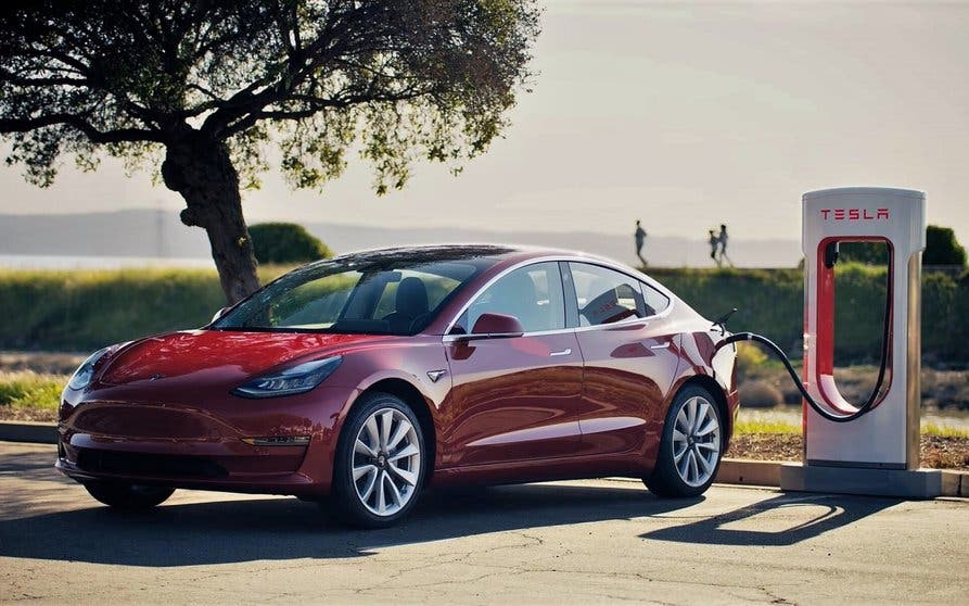 tesla-model-3-recarga-portada