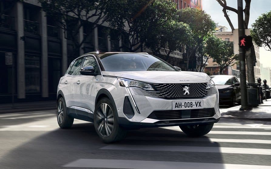 El Peugeot 3008 Hybrid ya tiene precio en España.