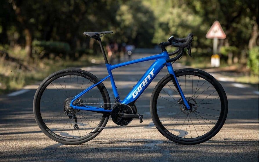 Giant E + 1 Pro.