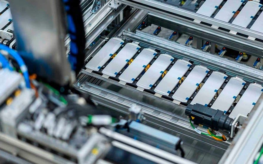 baterias 100 kwh bloomberg autobuses electricos