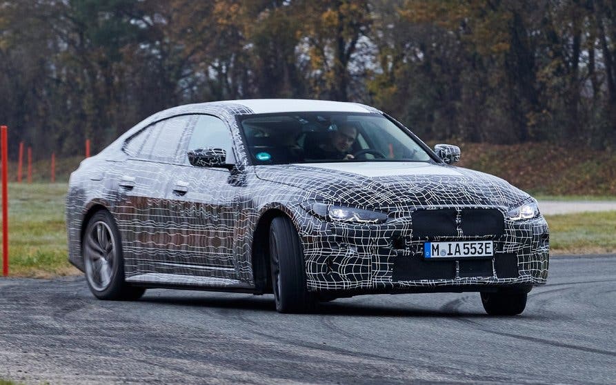 BMw i4 (2)