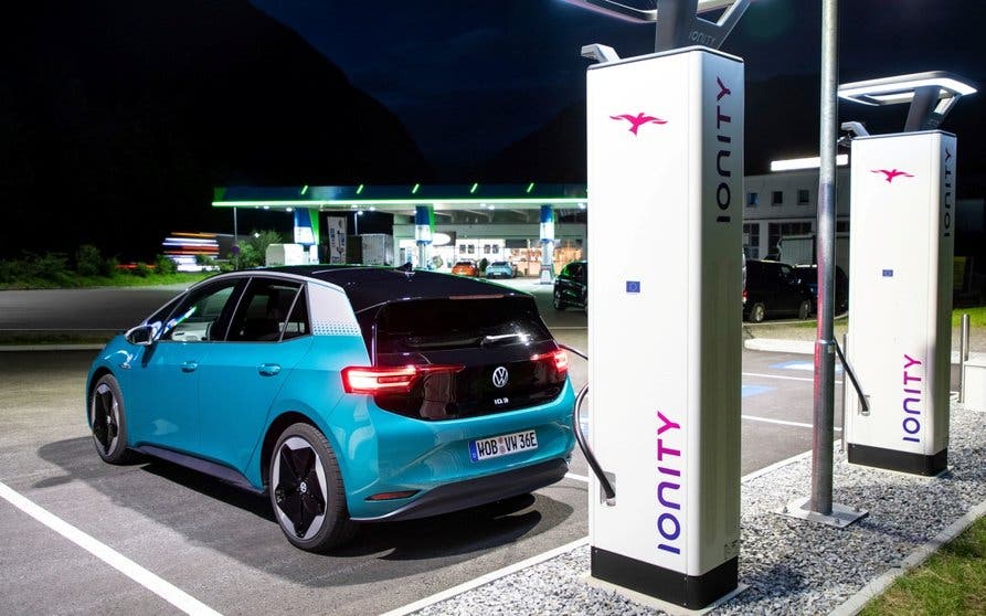 volkswagen-id3-carga-ionity_portada