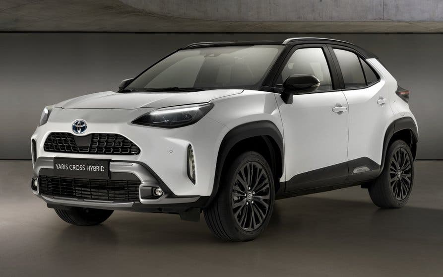 toyotayariscrossadventure1