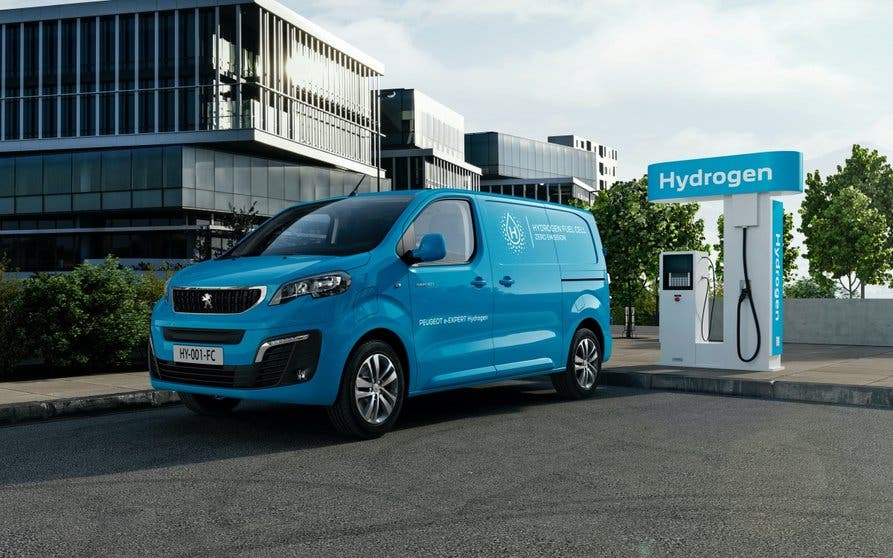 PEUGEOT_EXPERT_2105STYP003