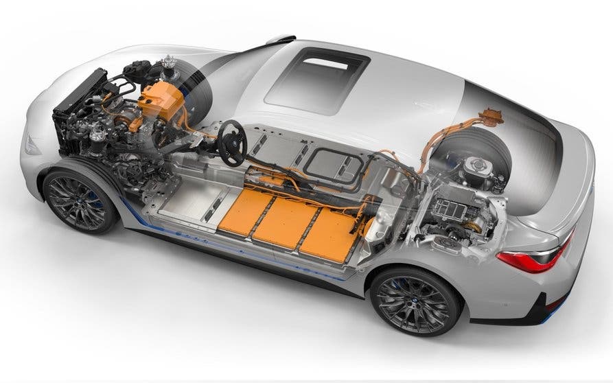 Esquema técnico del BMW i4 eléctrico (imagen ilustrativa)