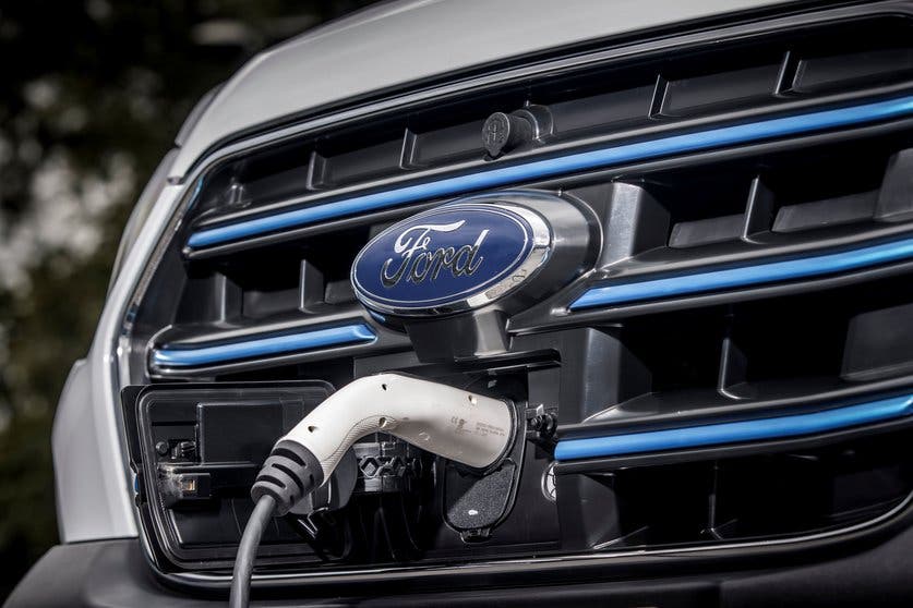 Ford E-Transit recarga