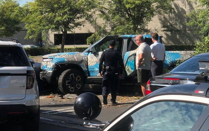 Accidente Rivian R1T