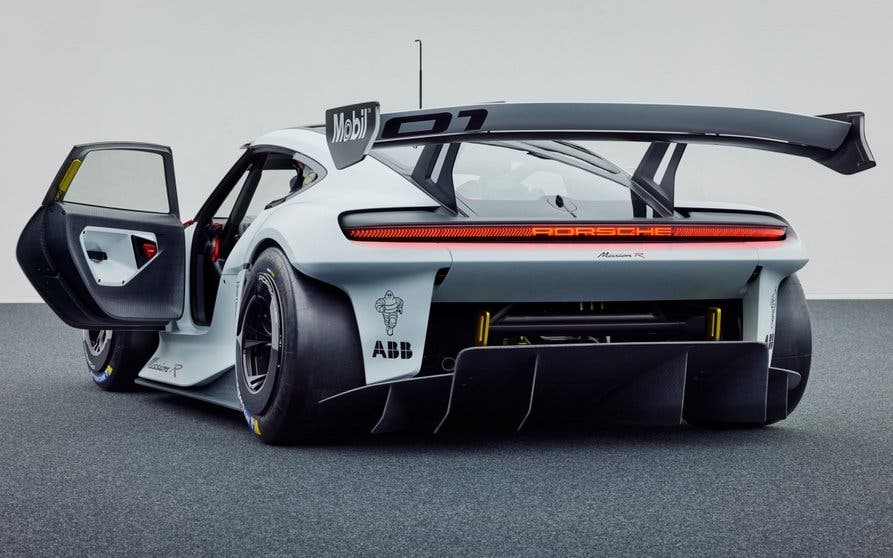 porsche-mission-r_02