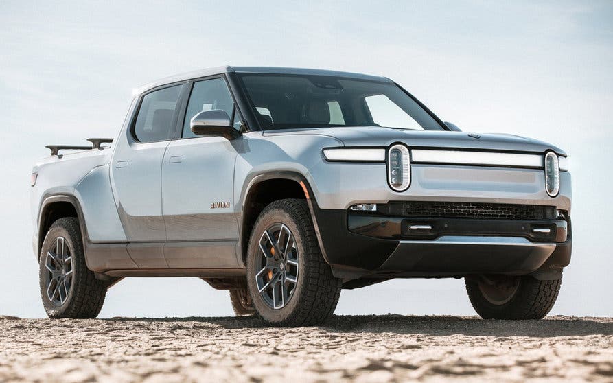 El Rivian R1T declara un peso total de 3.870 kilos