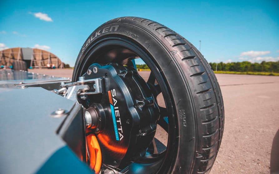Motor eléctrico en rueda flujo axial Saietta