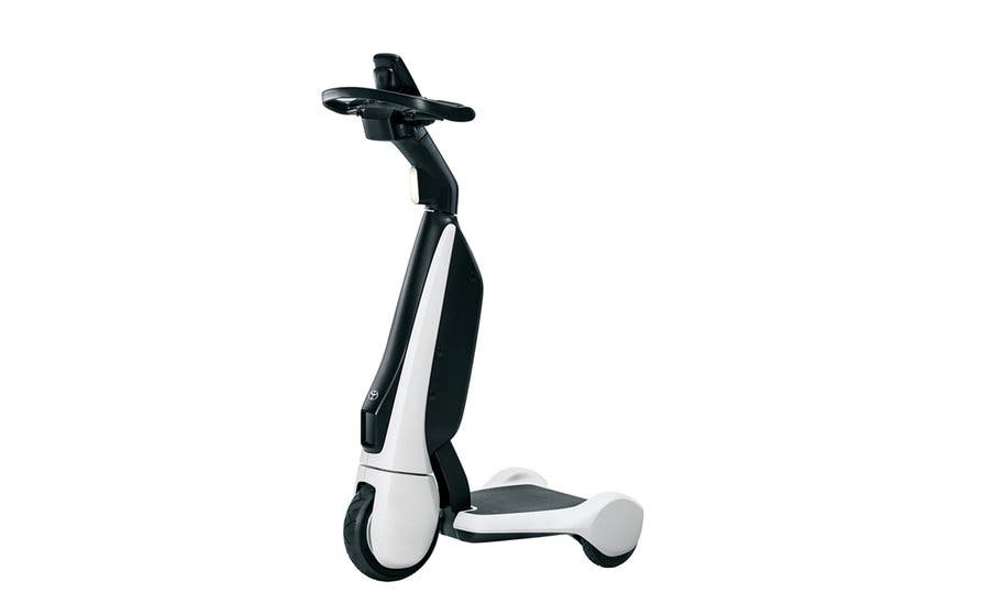 Toyota ha creado un patinete con el que circular expresamente por vías peatonales