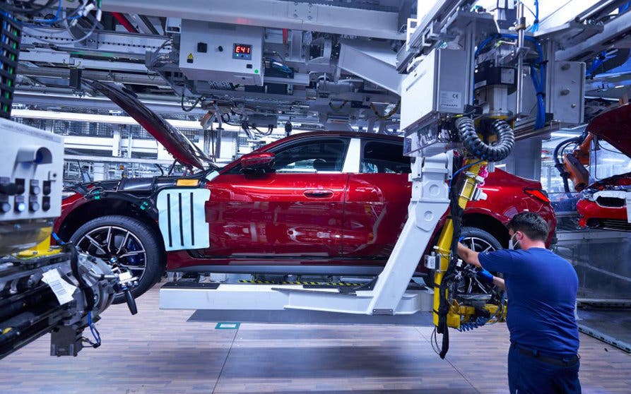 Luz verde a la fabricación del nuevo eléctrico de BMW, el i4