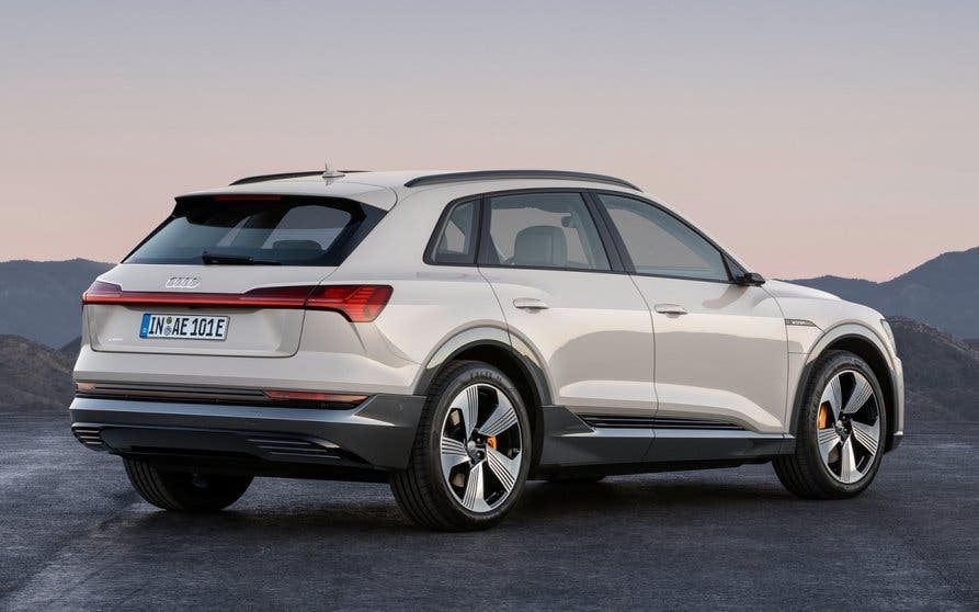 Audi-e-tron-2020-04