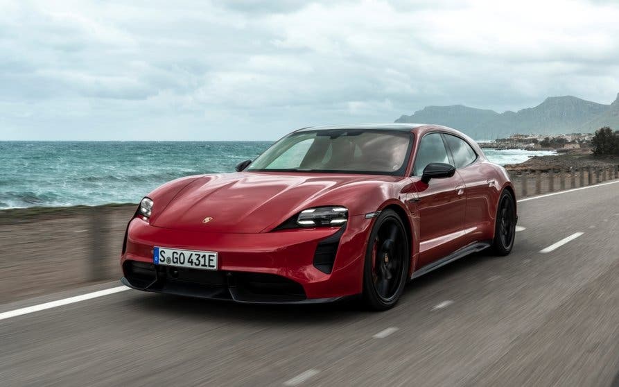 porsche-taycan-gts-sport-turismo-portada2
