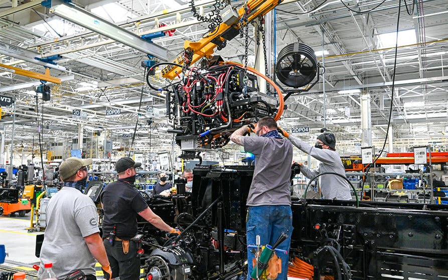 Mack Trucks inicia la producción de su primer camión eléctrico.