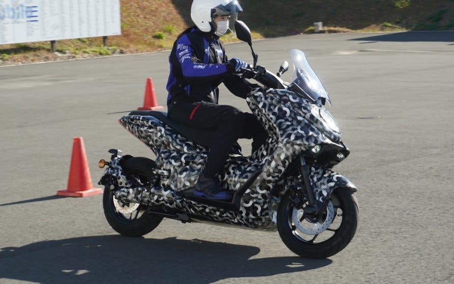 yamaha-e01-3
