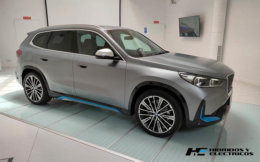 BMW iX1 suv electrico presentacion madrid-portada