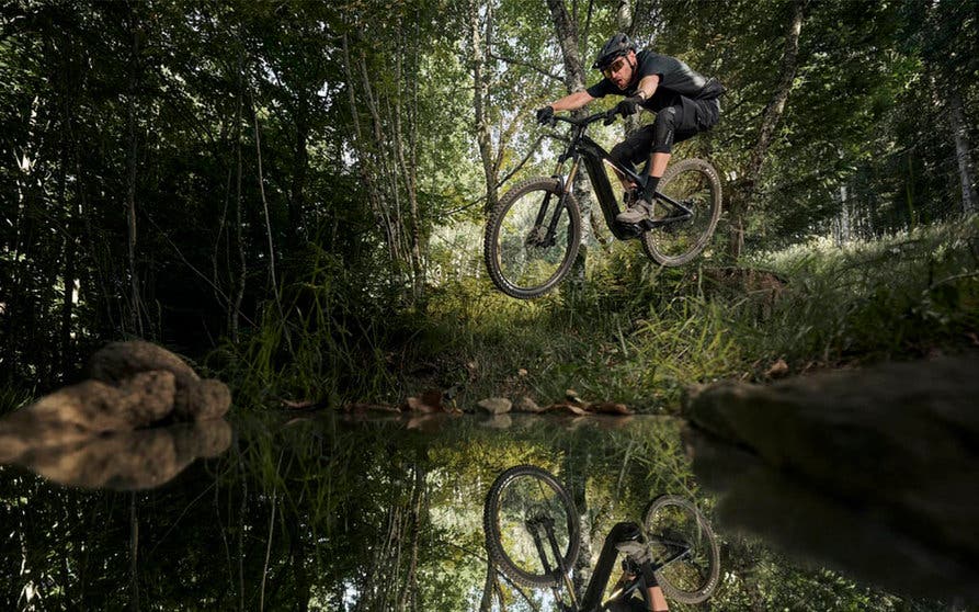 bicicleta eléctrica Giant Trance X Advanced E+ LTD 2022-portada
