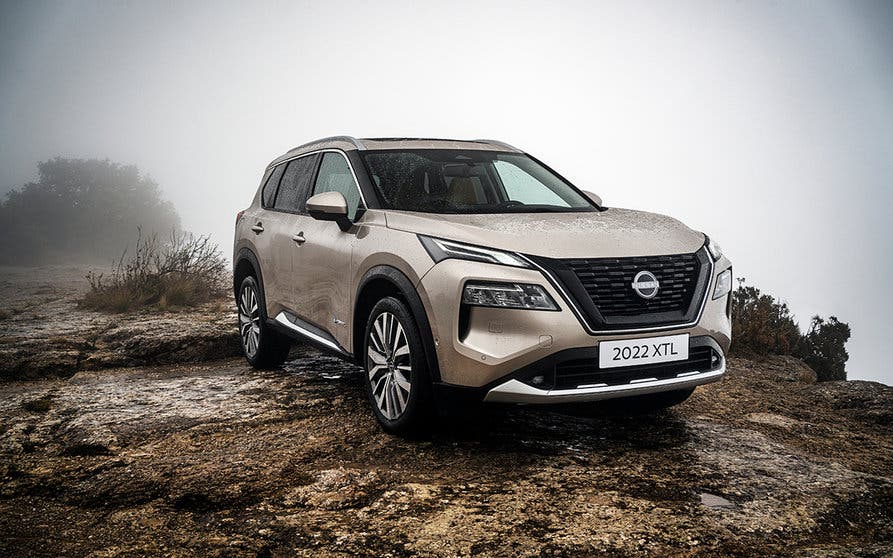 Nissan_Xtrail_High_001.JPG