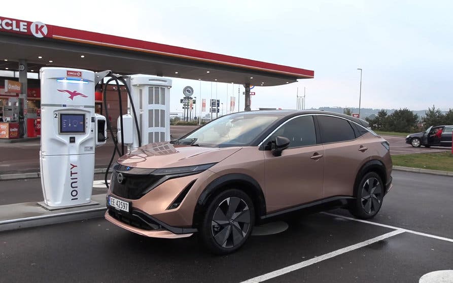 NISSAN ARIYA