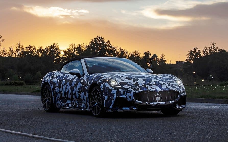 Maserati-Gran-Cabrio-Folgore-2023-Delantera