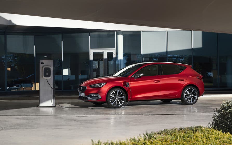 Electrification-will-boost-SEAT-SA-sales-in-2021-after-a-year-marked-by-COVID-19_04_HQ