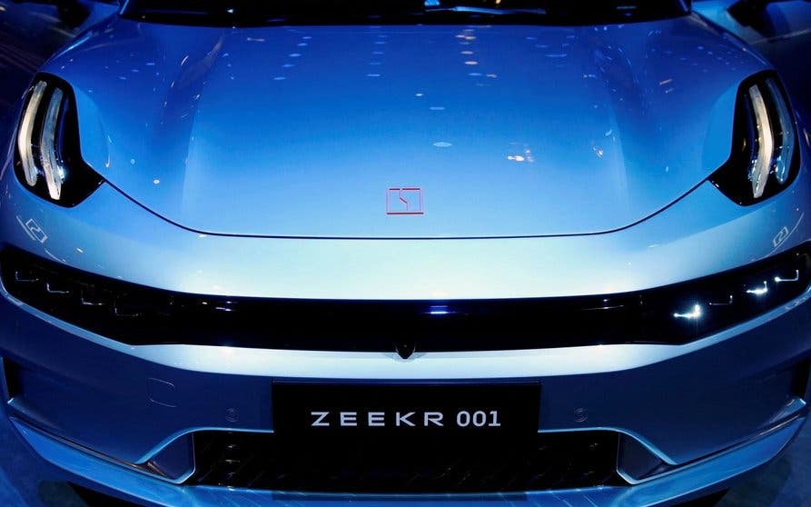 Zeekr-001-Frontal