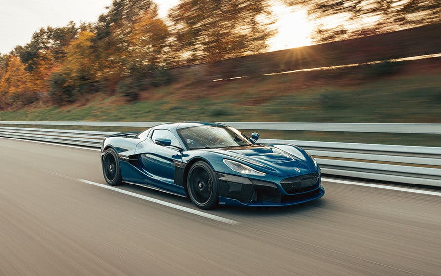 Rimac-Nevera-Top-Speed-Record-16