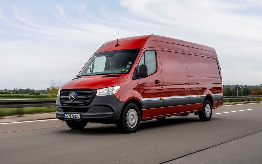 Prototype new Mercedes-Benz eSprinter
Prototype new Mercedes-Benz eSprinter