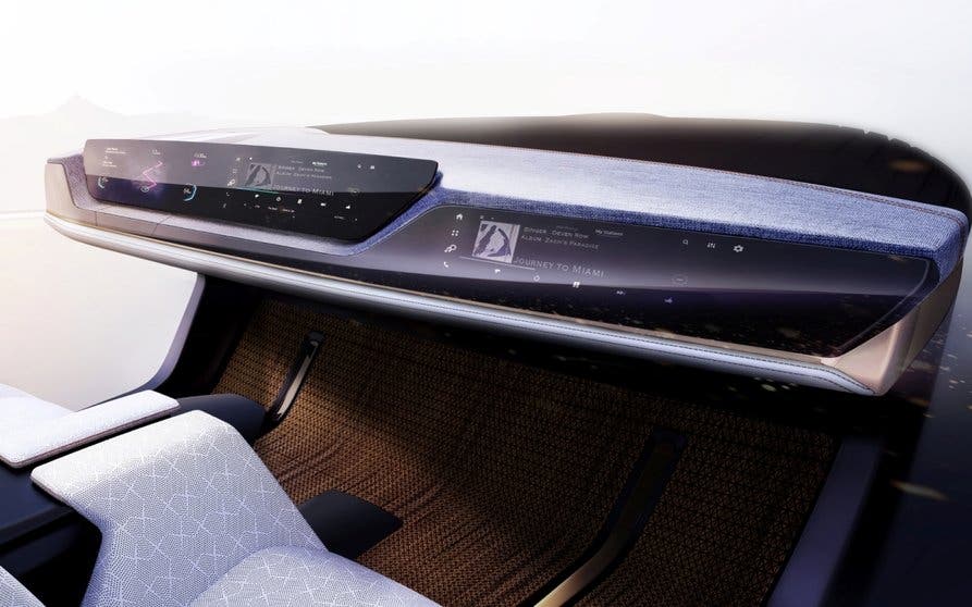 The Chrysler Synthesis interior conveys a modern and spacious sanctuary compatible with Level 3 autonomous driving functionality. Interior appointments complement the cockpit’s personalization features while enhancing comfort and the overall mobility experience.