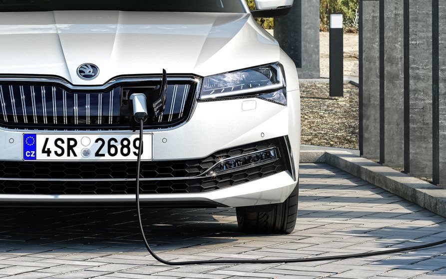 Skoda-Superb-iV-Detalle