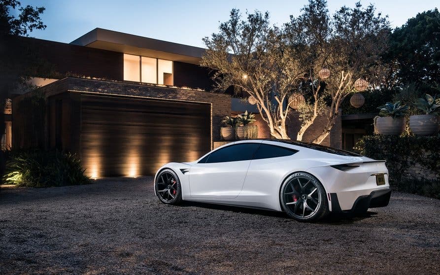 Tesla-Roadster-Trasera
