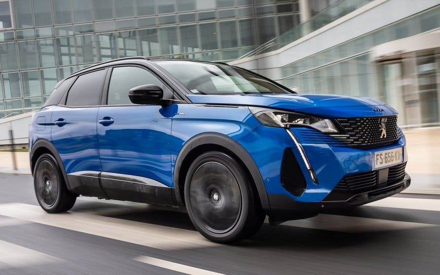 Peugeot-3008-Hybrid-Delantera