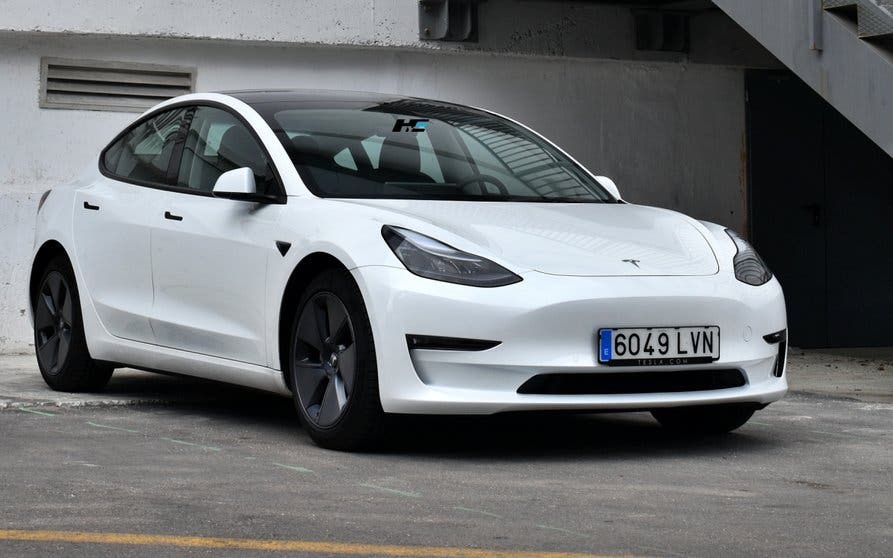 Tesla Model 3 20