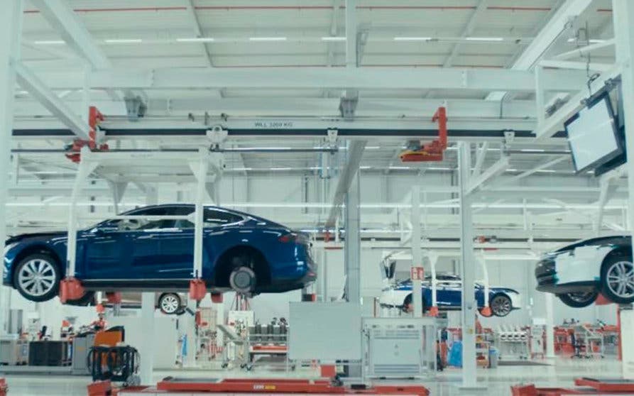 ventaja competitiva precios coches electricos tesla-portada